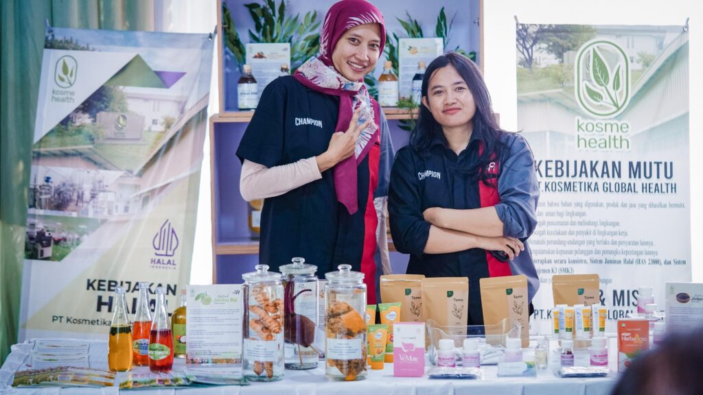 Kosme Health J99 Dorong Jamu Naik Kelas, Inovasi Boba Herbal hingga Gummy untuk Gen Z dan UMKM 1 WhatsApp Image 2025 05 20 at 14.40.29 1